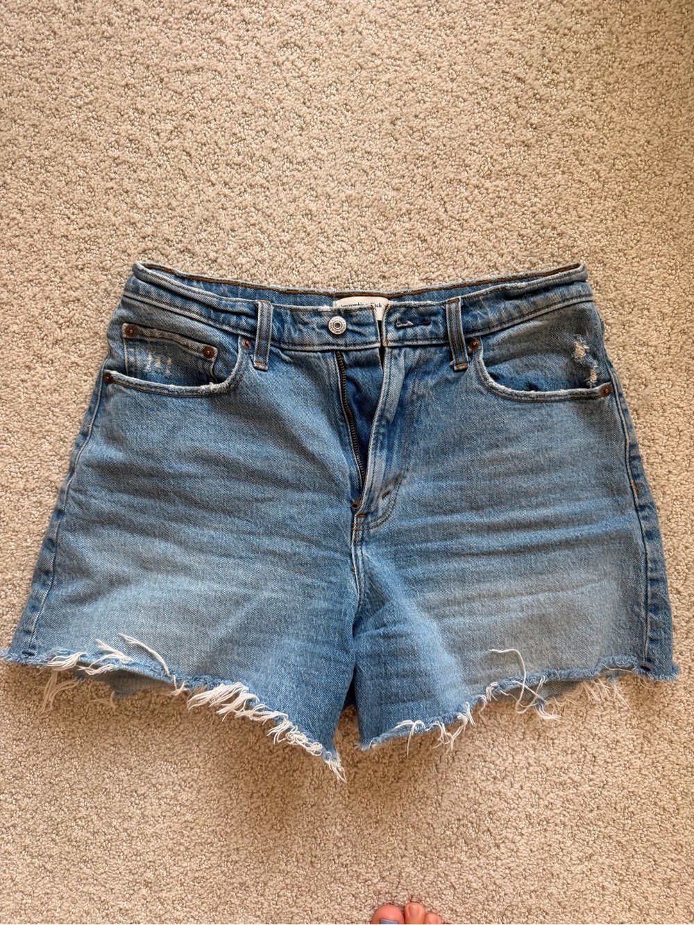 Abercrombie & Fitch Curve Love High-Rise Dad Shorts